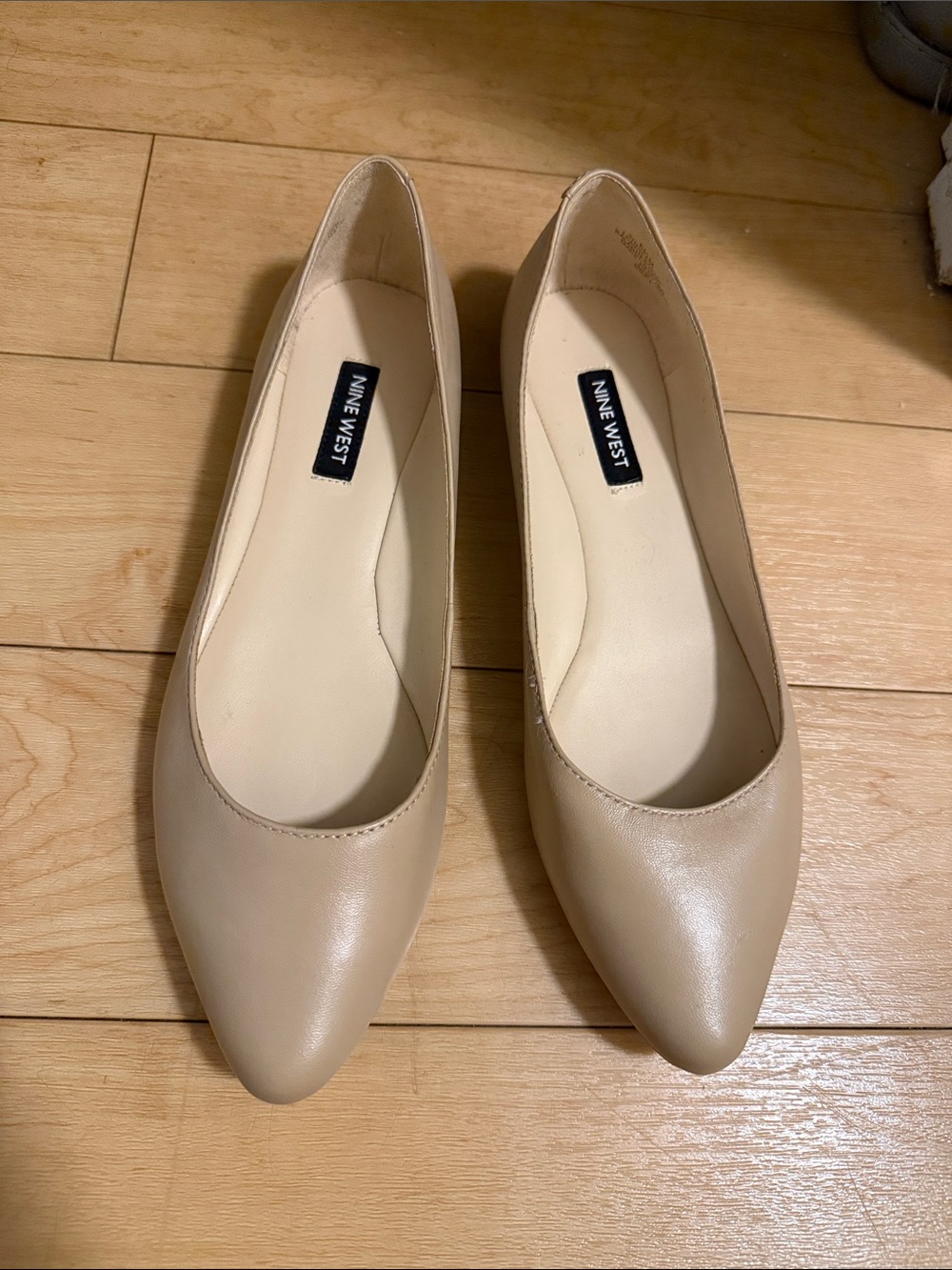 Nine West Beige Pointed-Toe Ballet Flats NWOT